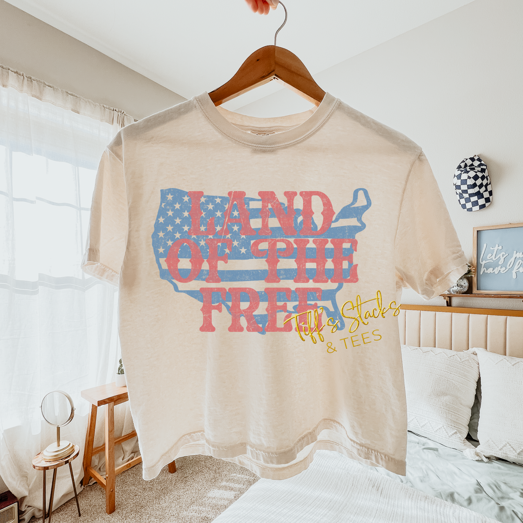 Land of the Free w/ United States Retro