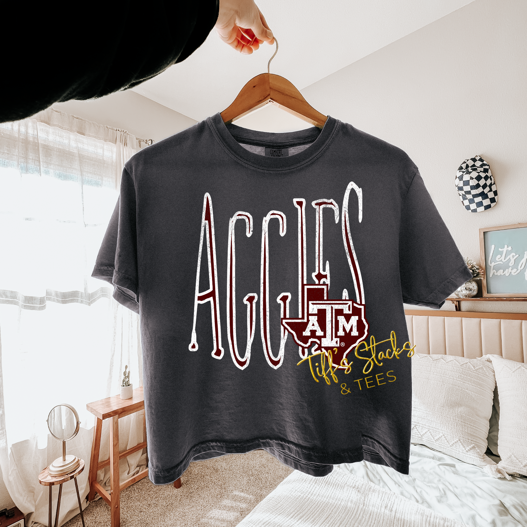 Aggies Skinny Font