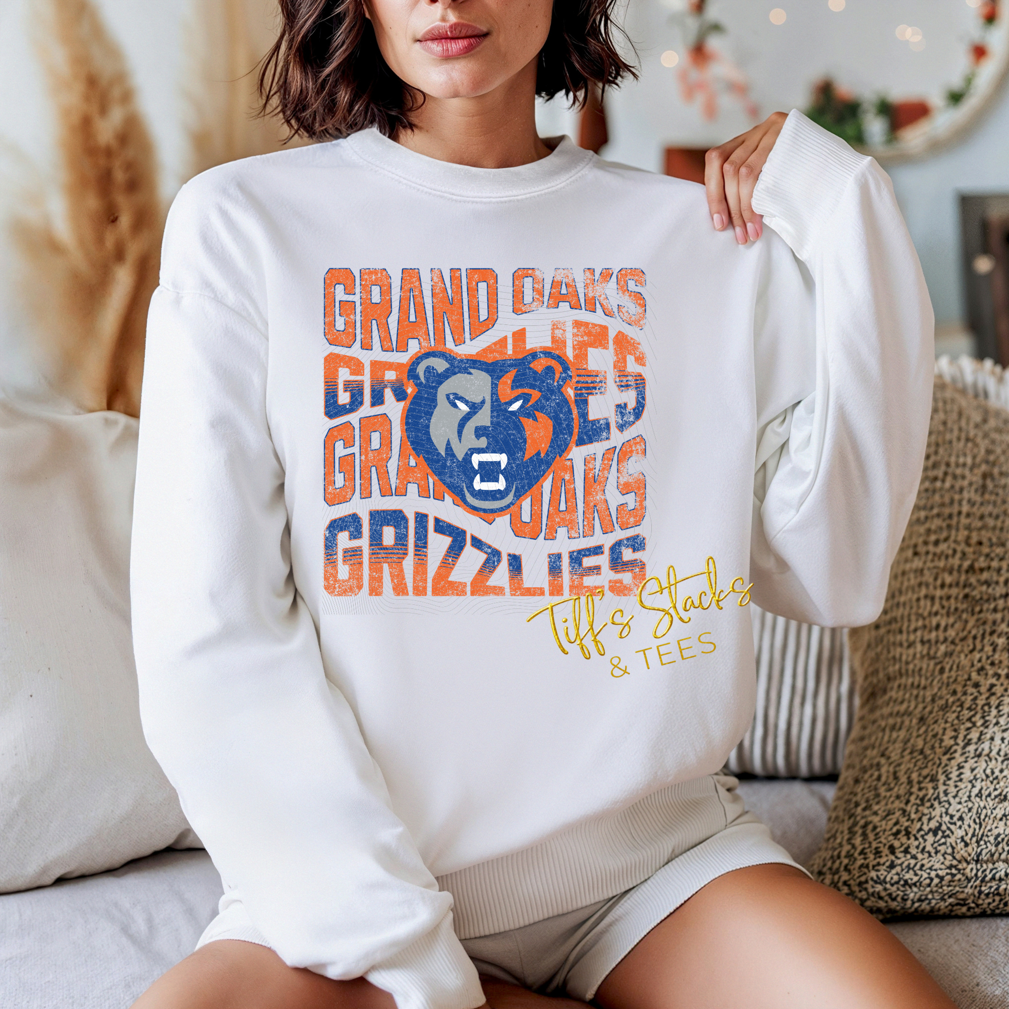 Grand Oaks Grizzlies Distressed Wavy Youth