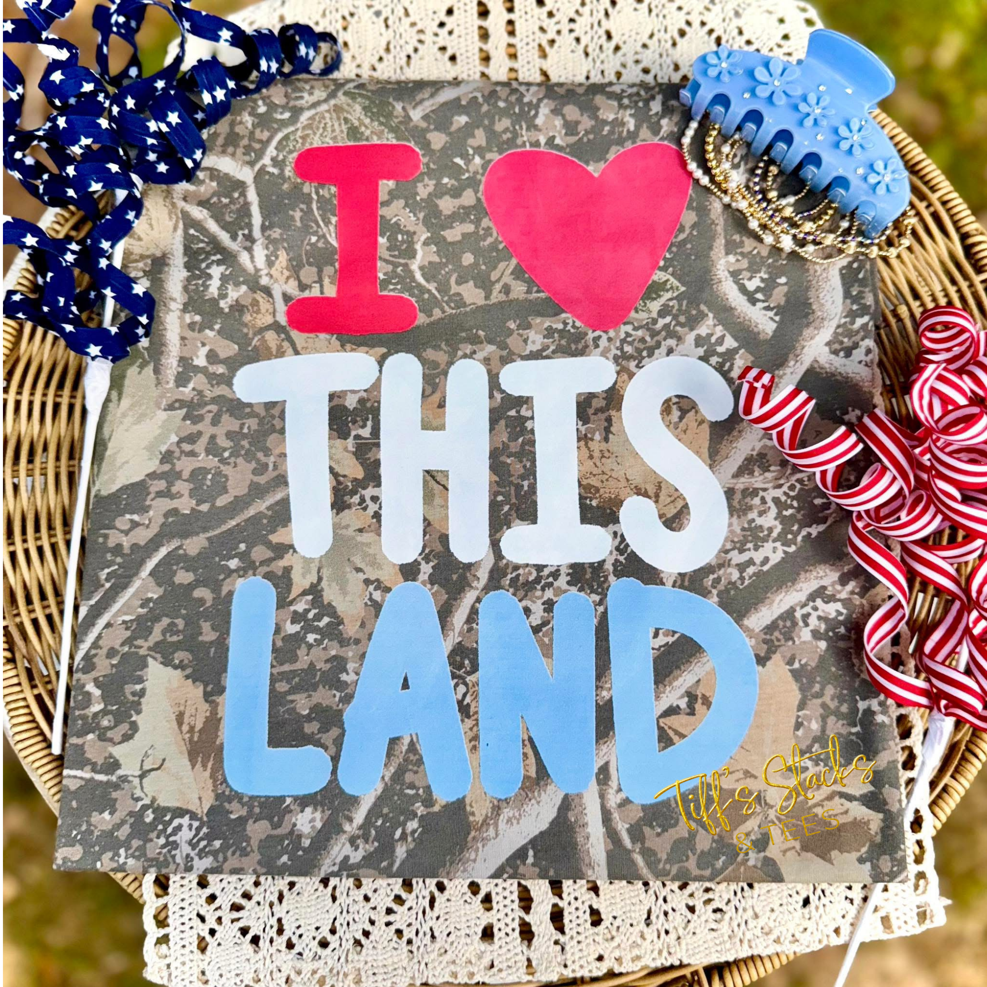 I Love This Land (Camo Tee)