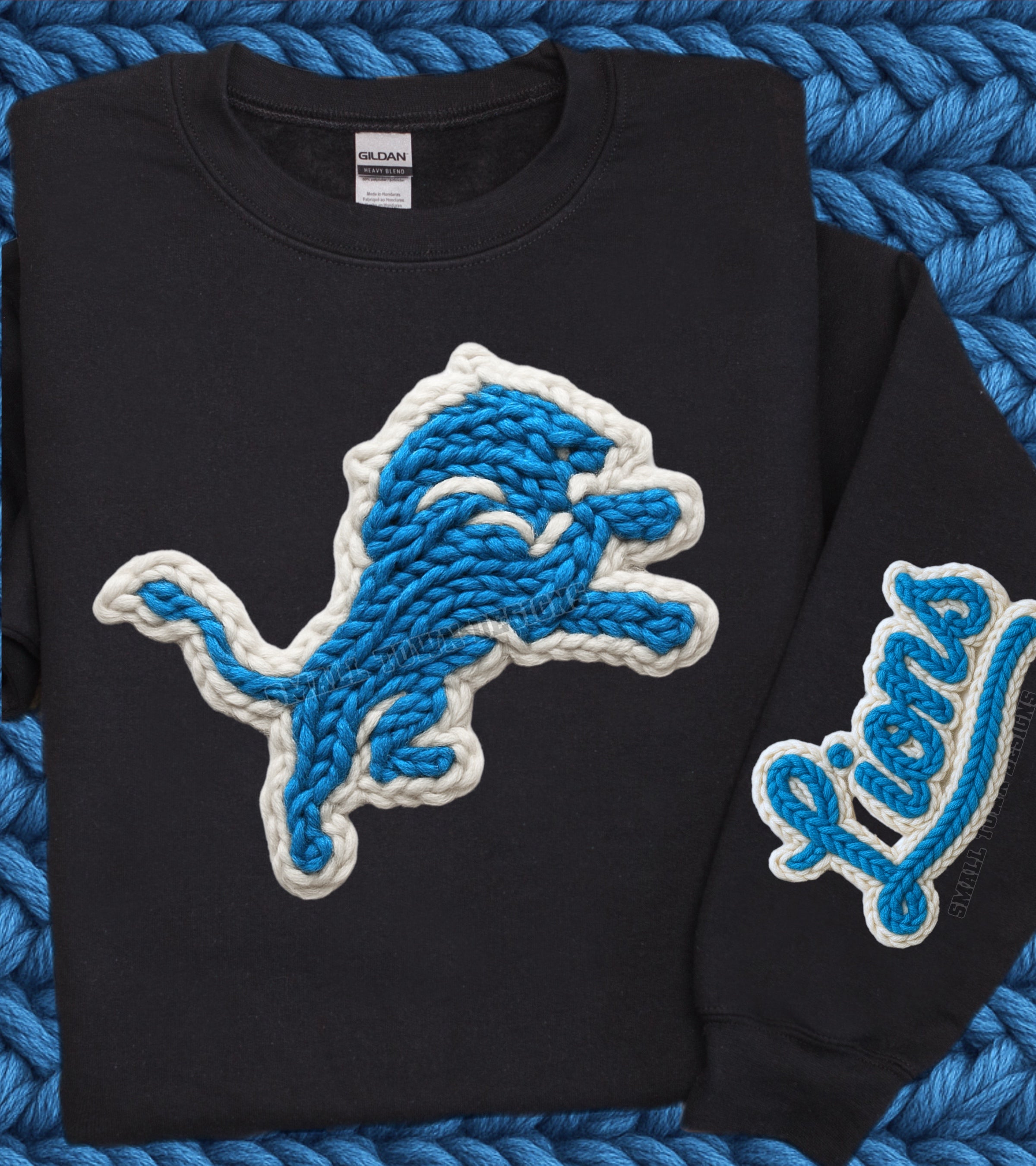 Lions Faux Yarn w/ Sleeve Print